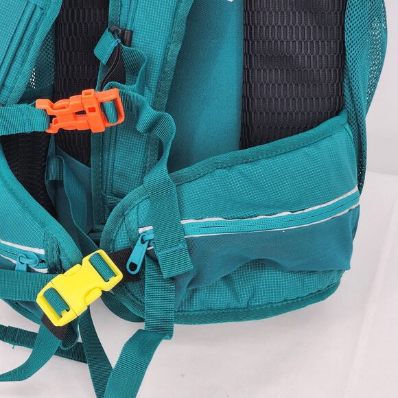 NEVO Rhino Hydration Backpack 18L Insulated with 3L Water Bladder NWOT - Picture 10 of 14